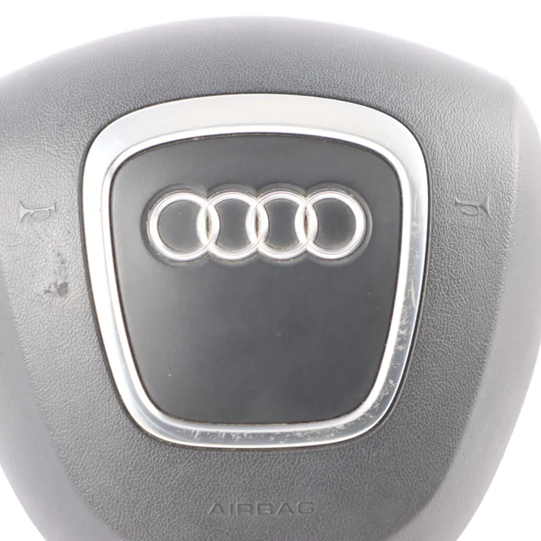 Driver's Steering Wheel Air Module Unit to Audi A3 8P with Part number 8P7880201H Audi A3 8P Driver's Steering Wheel Air Module Unit - SKU 8P7880201H - Part number 8P7880201H