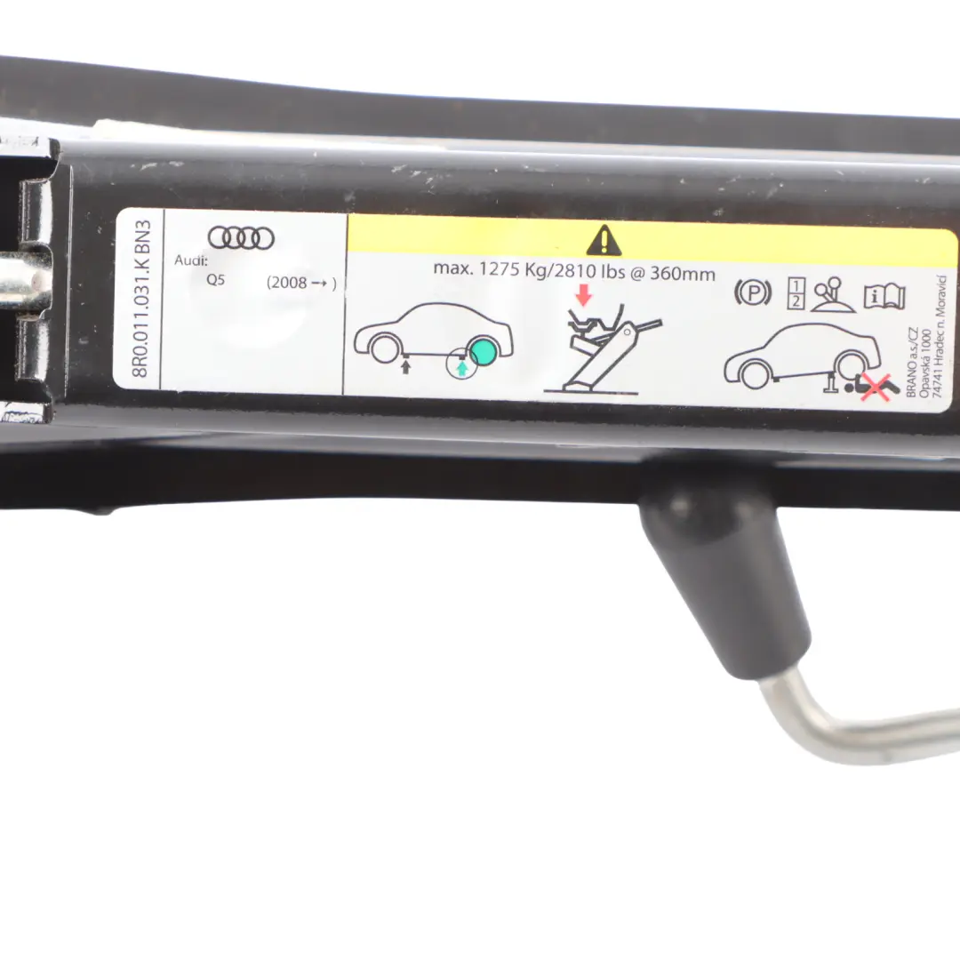 Lifting Jack Emergency Wheel Lift Tool to Audi Q5 8R Car with Part number 8R0011031K Audi Q5 8R Car Lifting Jack Emergency Wheel Lift Tool - SKU 8R0011031K - Part number 8R0011031K