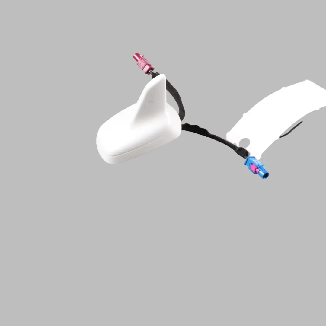 Aerial Roof Antenna Shark Glacier White Pearl - S9R to Audi Q5 8R with Part number 8R0035503E Audi Q5 8R Aerial Roof Antenna Shark Glacier White Pearl - S9R - SKU 8R0035503E-MGW - Part number 8R0035503E
