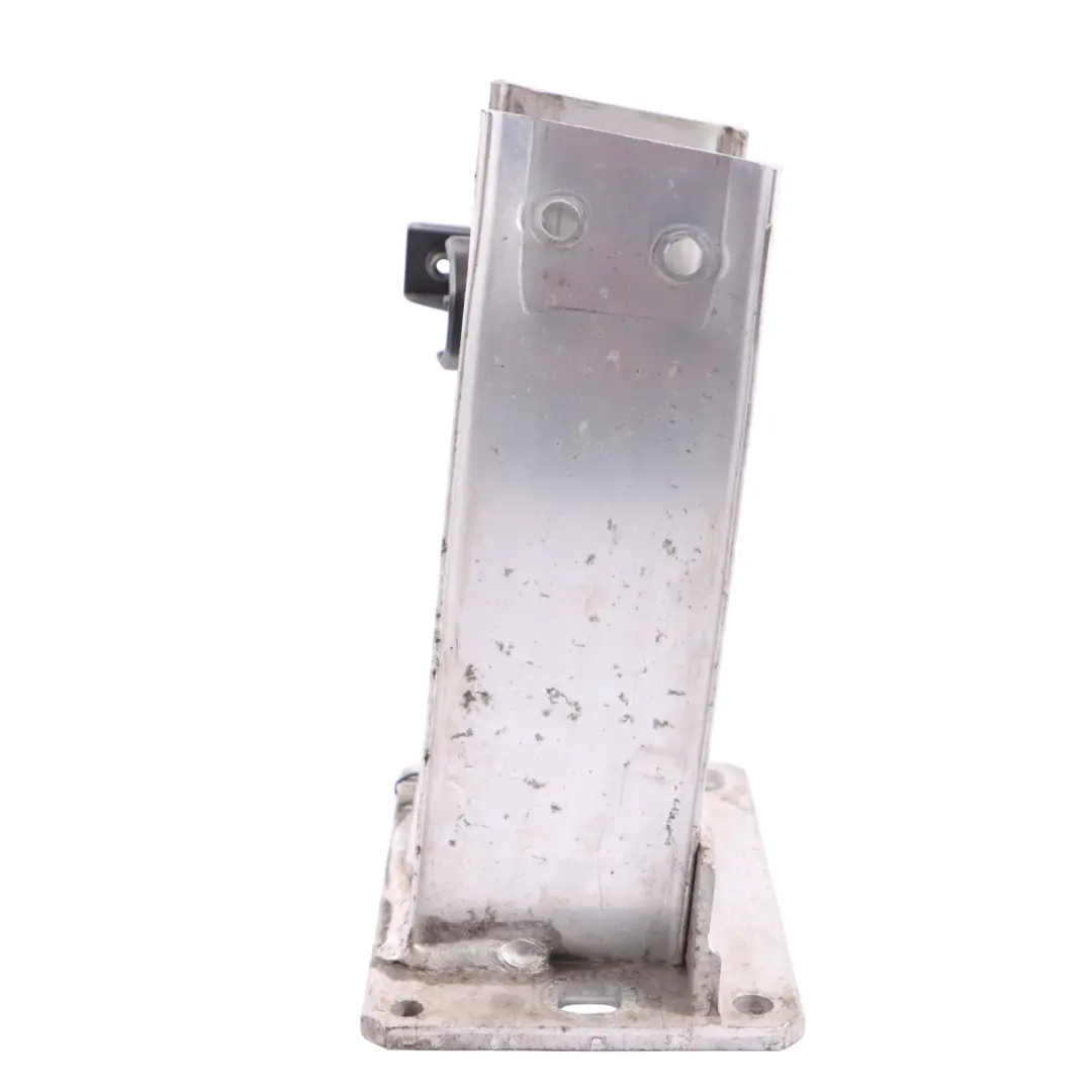 Audi Q5 8R Bumper Crash Bar Mount Bracket Left N/S - SKU 8R0807133A - Part number 8R0807133A