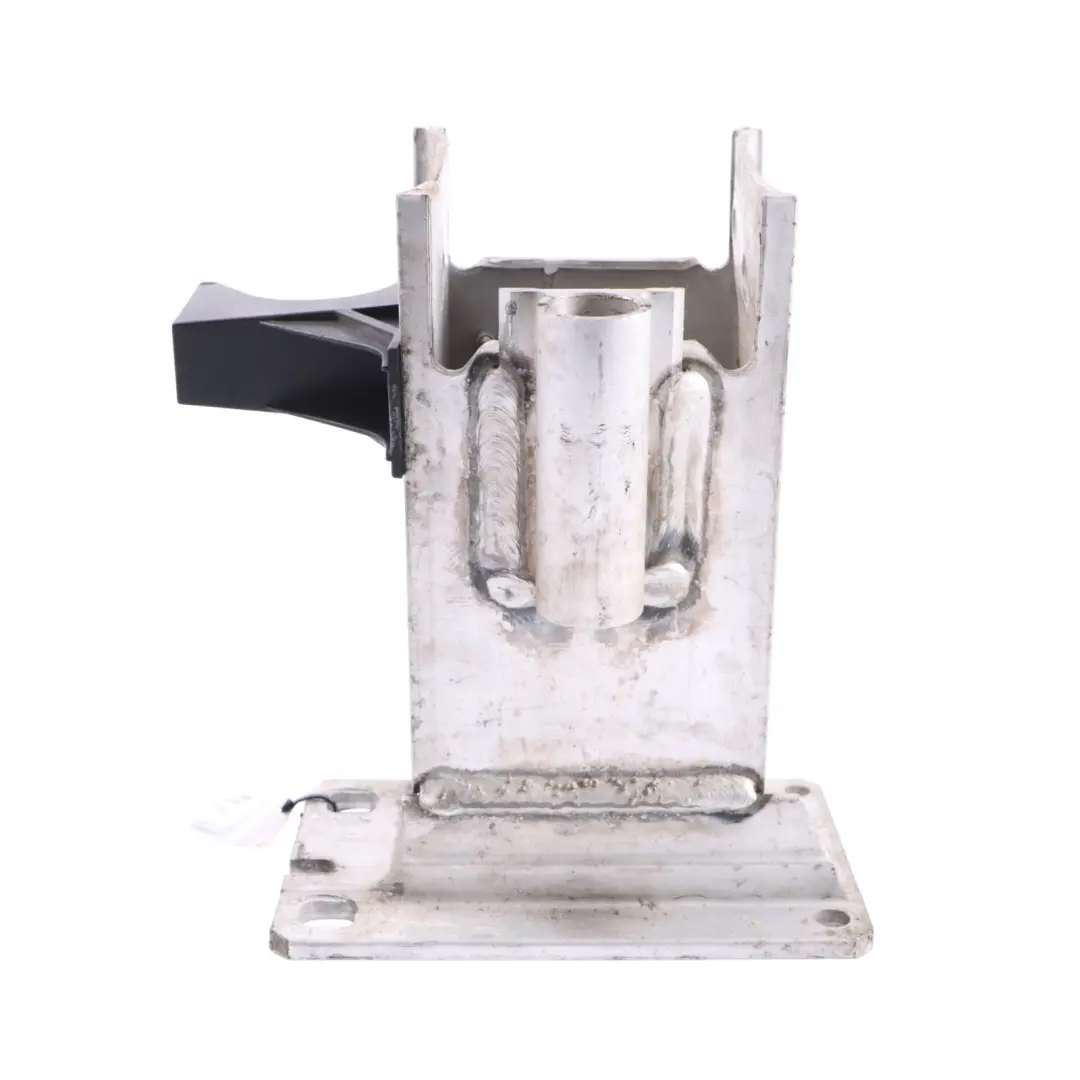  Soporte Montaje Barra Protección Parachoques Derecho Audi Q5 8R - SKU 8R0807134B - Número de pieza 8R0807134B
