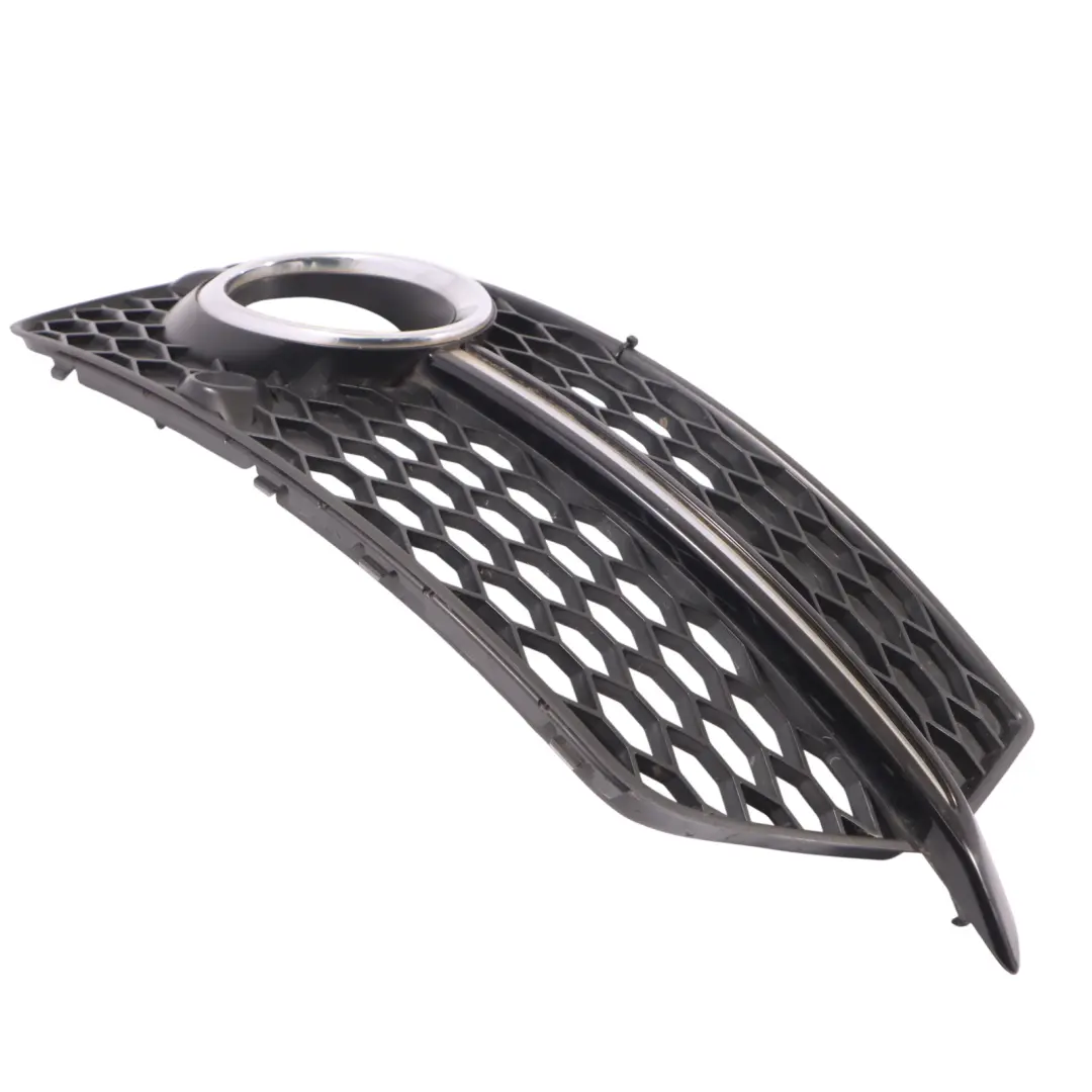 Audi Q5 8R Front Bumper Fog Light Surround Trim Grille Right O/S - SKU 8R0807682N - Part number 8R0807682N