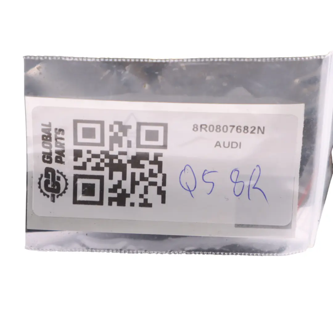 Garnitur Contour Phare Antibrouilard Chocs Avant Droit pour Audi Q5 8R à propos du numéro de pièce 8R0807682N Audi Q5 8R Garnitur Contour Phare Antibrouilard Chocs Avant Droit - SKU 8R0807682N - Numéro de pièce 8R0807682N