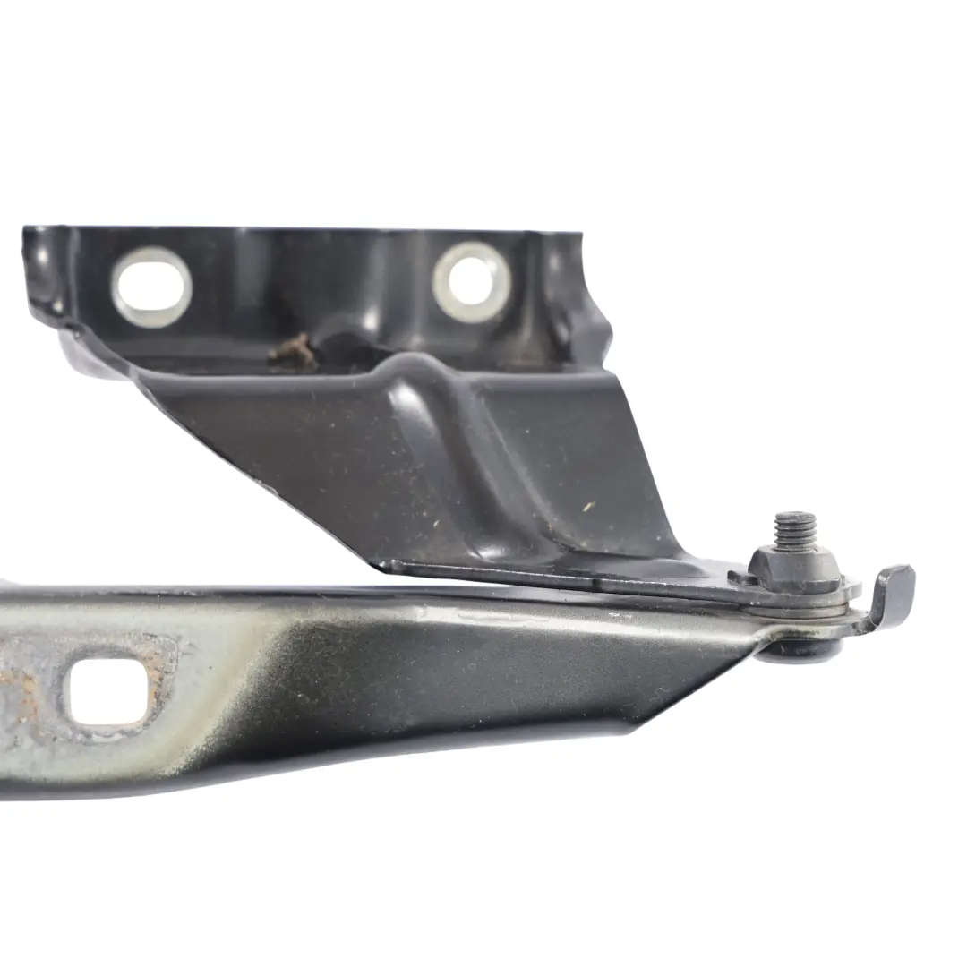 Zawias Maski Prawy Przód Phantom Black - Z9Y do Audi Q5 8R o numerze 8R0823302A Audi Q5 8R Zawias Maski Prawy Przód Phantom Black - Z9Y - SKU 8R0823302A-PHB - Numer Części 8R0823302A