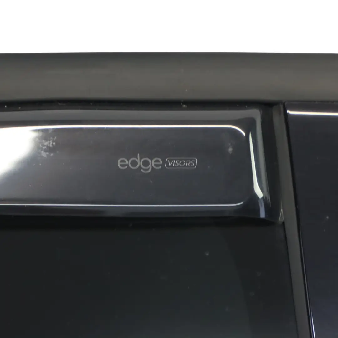 Puerta Trasera Derecha Phantom Black Negro - Z9Y para Audi Q5 8R con número de pieza 8R0833052B Audi Q5 8R Puerta Trasera Derecha Phantom Black Negro - Z9Y - SKU 8R0833052B-PHB - Número de pieza 8R0833052B