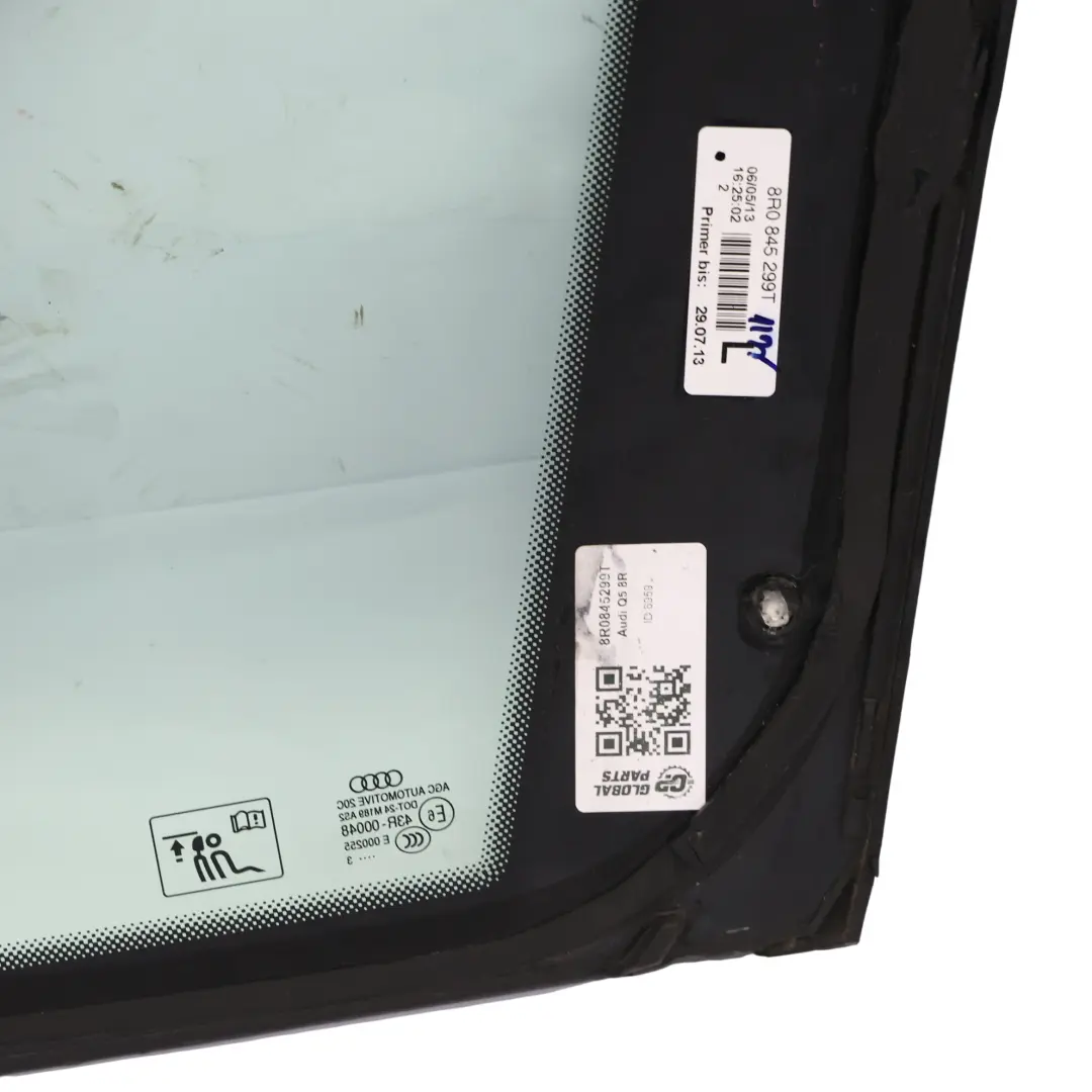 Vetro Quartiere Posteriore Fisso Sinistro AS2 per Audi Q5 8R con numero di parte 8R0845299T Audi Q5 8R Vetro Quartiere Posteriore Fisso Sinistro AS2 - SKU 8R0845299T - Numero di parte 8R0845299T