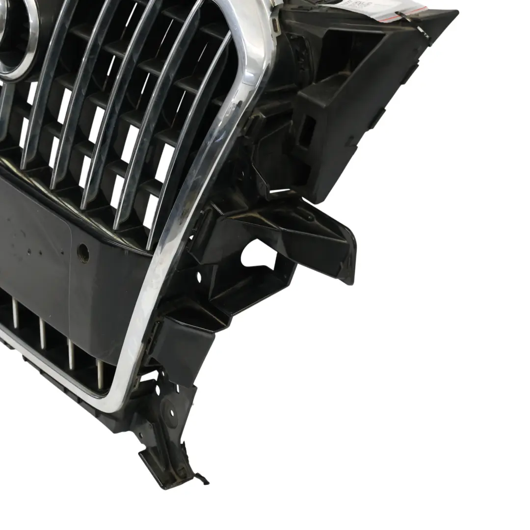 Paragolpes Delantero Rejilla Central Superior Radiador para Audi Q5 8R con número de pieza 8R0853651AC Audi Q5 8R Paragolpes Delantero Rejilla Central Superior Radiador - SKU 8R0853651AC - Número de pieza 8R0853651AC