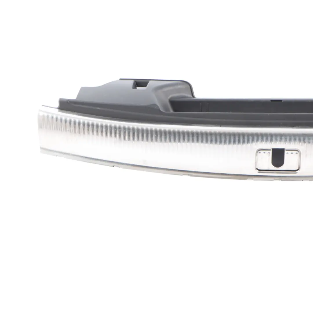 Audi Q5 8R Panel Embellecedor Cerradura Trasera Maletero - SKU 8R0864483C - Número de pieza 8R0864483C