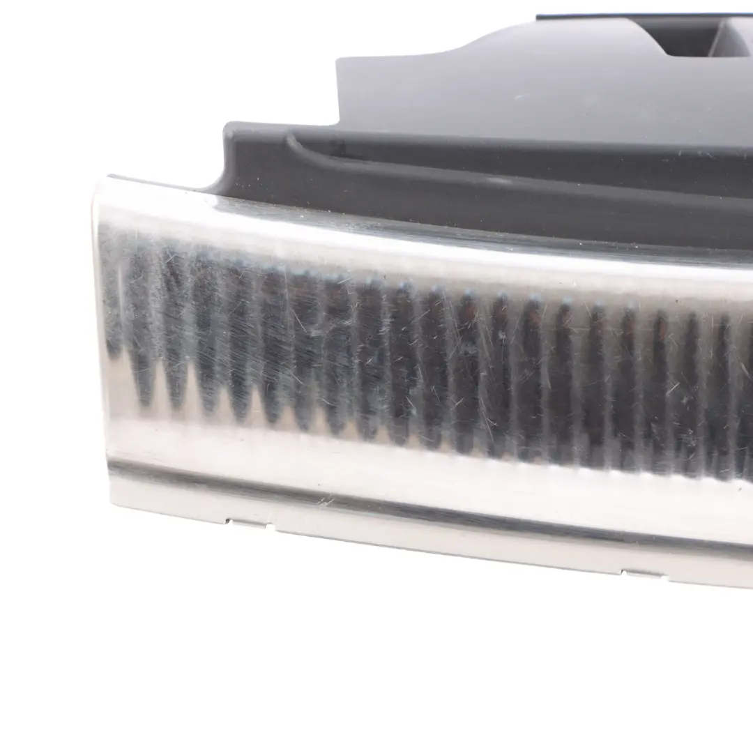 Audi Q5 8R Osłona Listwa Progu Bagażnika Zamka - SKU 8R0864483C - Numer Części 8R0864483C