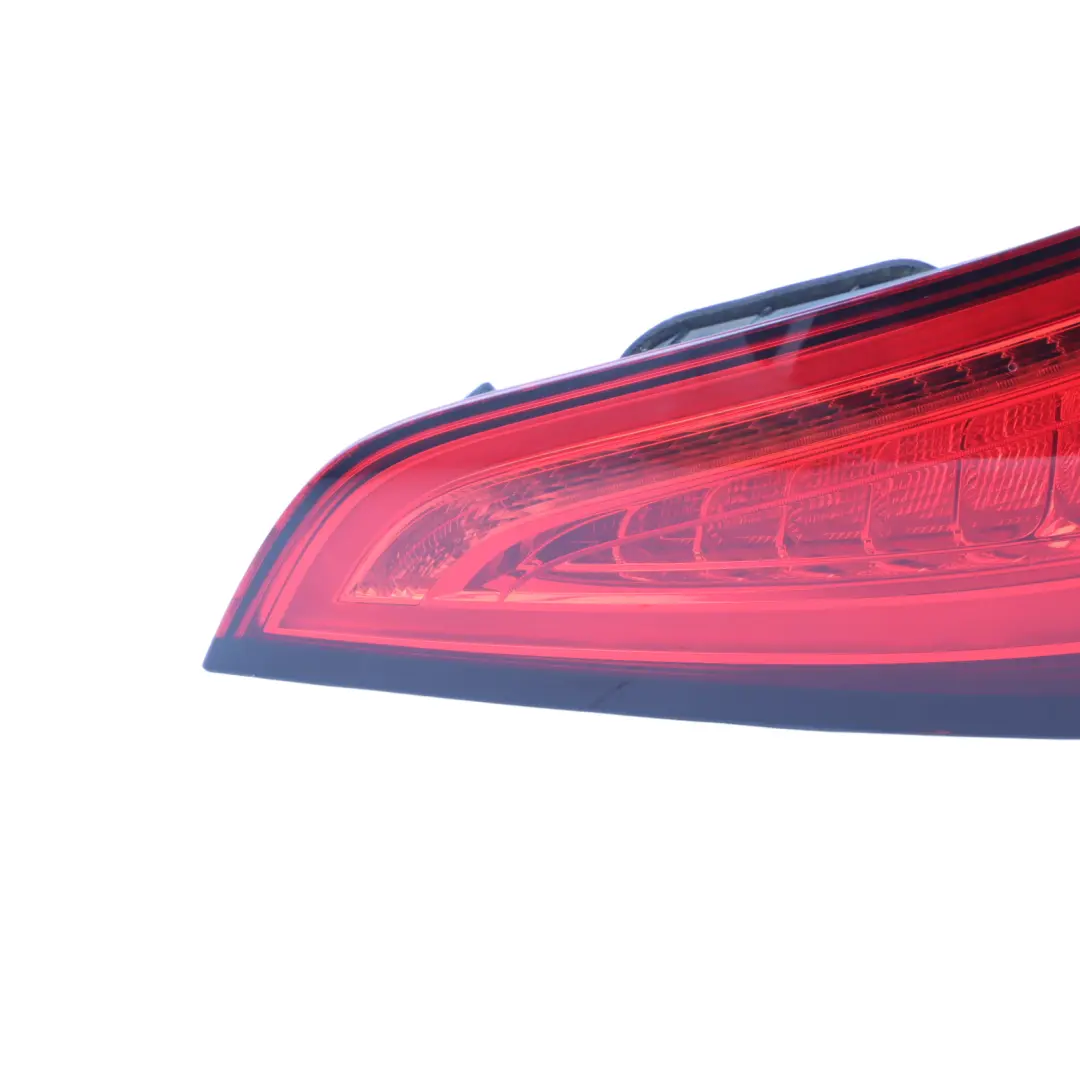 Portón Trasero Maletero Luz Trasera Derecha para Audi Q5 8R con número de pieza 8R0945094C Audi Q5 8R Portón Trasero Maletero Luz Trasera Derecha - SKU 8R0945094C - Número de pieza 8R0945094C