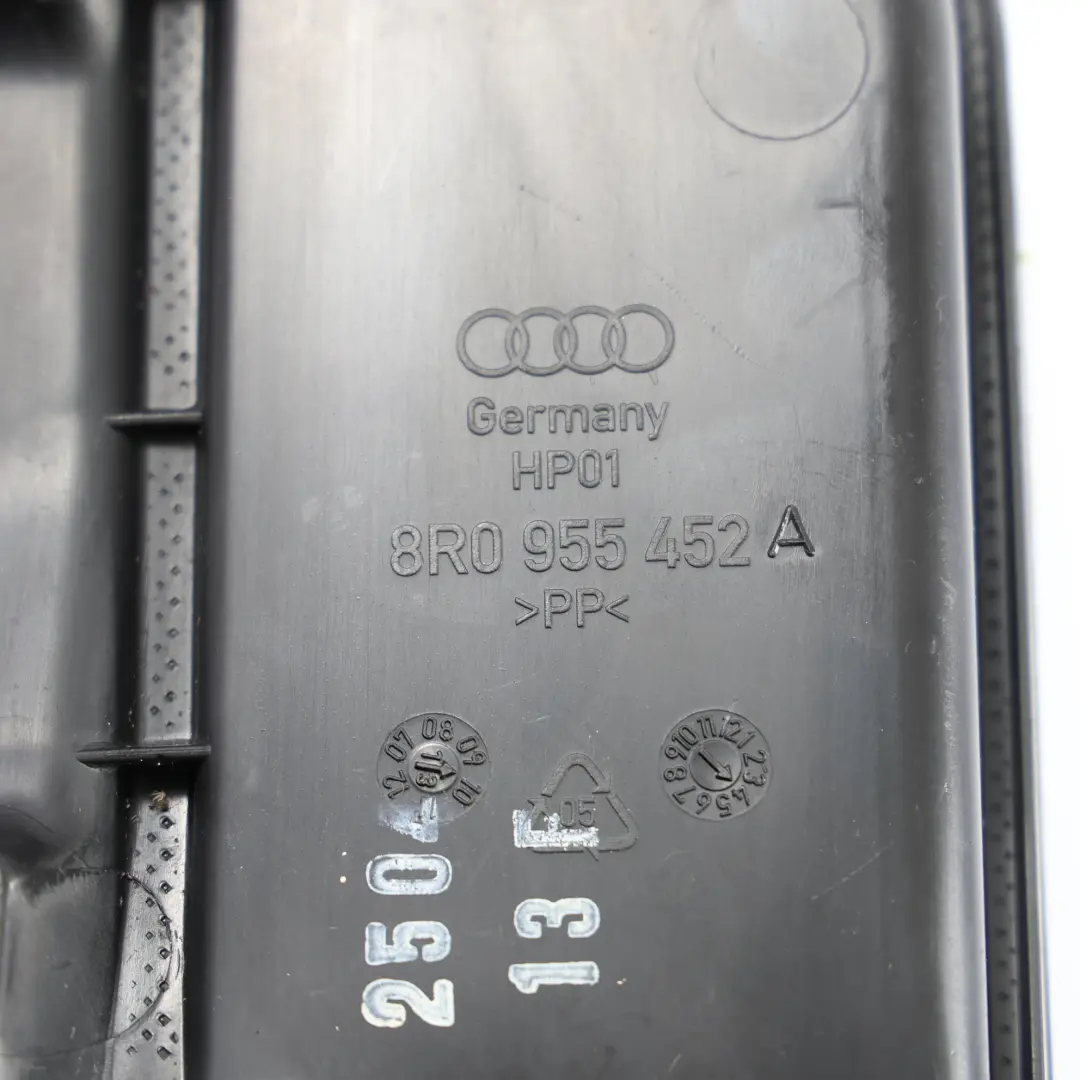 Audi Q5 8R Front Scheiben Waschanlage Tankeinfüll Stutzen - SKU 8R0955452A - Teilenummer 8R0955452A