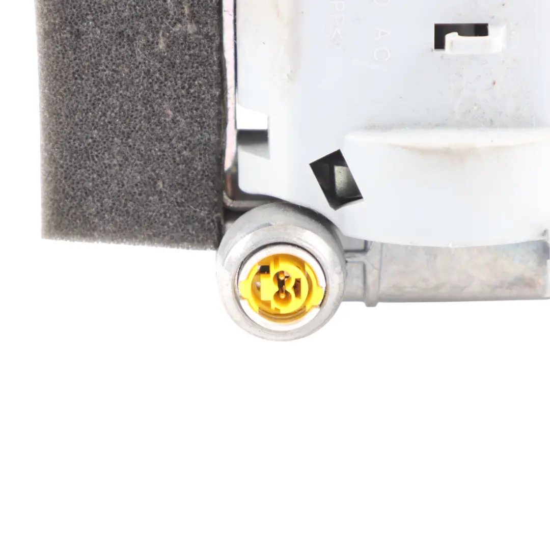 Cintura di Sicurezza Anteriore Destra Nera per Audi Q5 8R con numero di parte 8R1857706N Audi Q5 8R Cintura di Sicurezza Anteriore Destra Nera - SKU 8R1857706N-1 - Numero di parte 8R1857706N