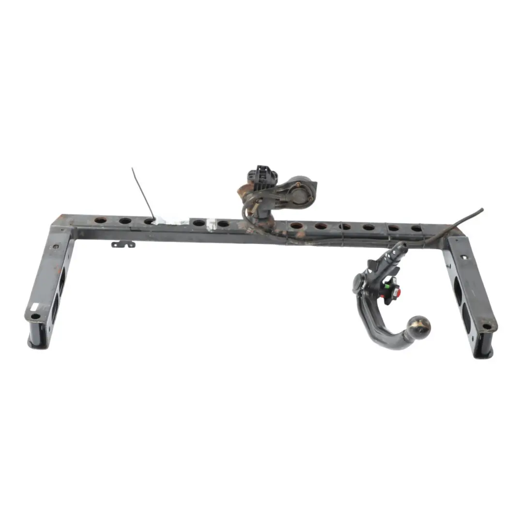 Audi A4 B8 Avant Towbar Towing Hitch Towing Carrier Tow Bar Trailer - SKU 8T0092155 - Part number 8T0092155