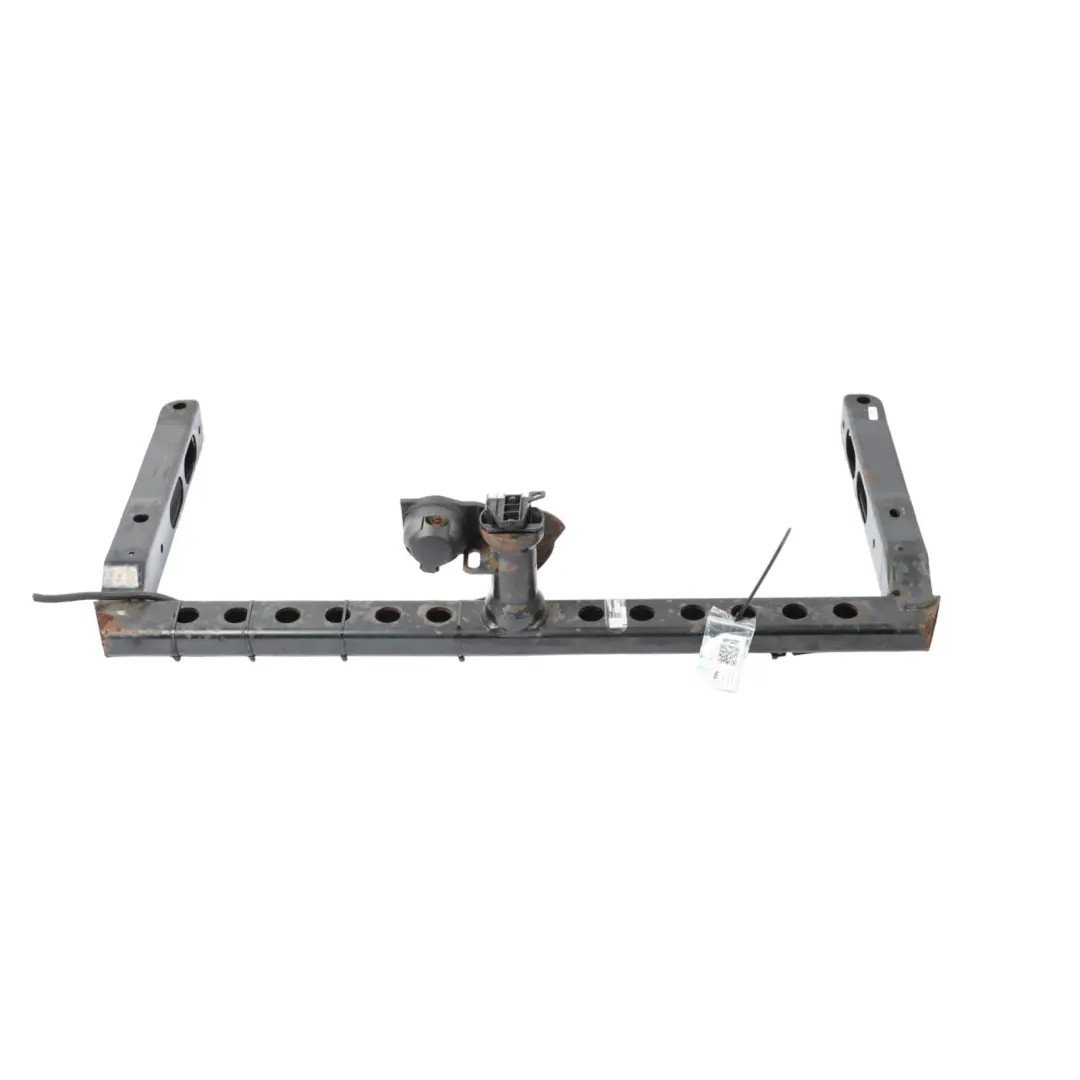 Audi A4 B8 Avant Towbar Towing Hitch Towing Carrier Tow Bar Trailer - SKU 8T0092155 - Part number 8T0092155