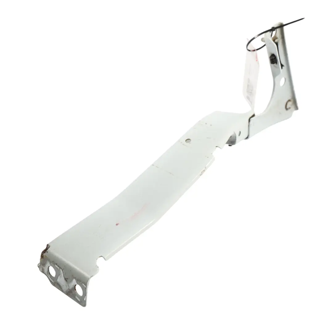 Wing Fender Mount Front Right O/S Bracket Support to Audi A5 8T with Part number 8T0821136A Audi A5 8T Wing Fender Mount Front Right O/S Bracket Support - SKU 8T0821136A - Part number 8T0821136A