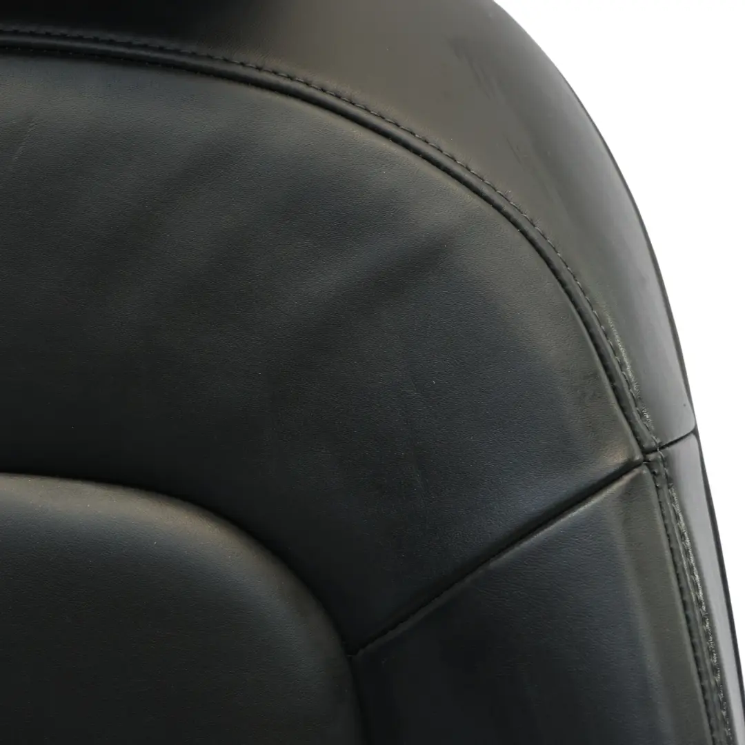 Fotel Przedni Prawy Przód Skóra Feinnappa Czarna do Audi A5 8T Coupe o numerze 8T0881806BF Audi A5 8T Coupe Fotel Przedni Prawy Przód Skóra Feinnappa Czarna - SKU 8T0881806BF - Numer Części 8T0881806BF