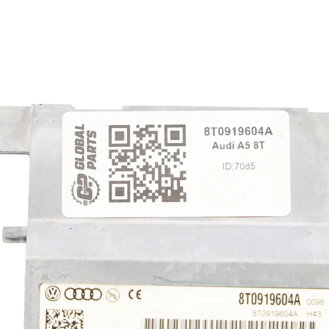 Wyświetlacz Deski Rozdzielczej Wielofunkcyjny Monitor do Audi A5 8T o numerze 8T0919604A Audi A5 8T Wyświetlacz Deski Rozdzielczej Wielofunkcyjny Monitor - SKU 8T0919604A - Numer Części 8T0919604A