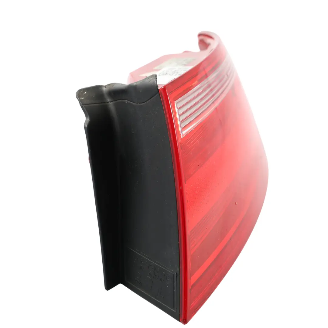 Luz Trasera Derecha Exterior 8T0945096 para Audi A5 8T con número de pieza 8T0945096F Audi A5 8T Luz Trasera Derecha Exterior 8T0945096 - SKU 8T0945096F - Número de pieza 8T0945096F