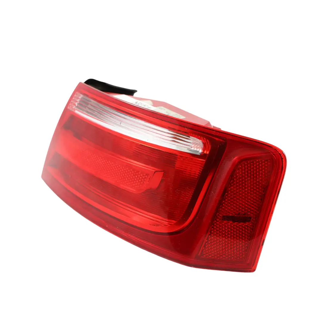 fanale posteriore destro esterno 8T0945096 per Audi A5 8T con numero di parte 8T0945096F Audi A5 8T fanale posteriore destro esterno 8T0945096 - SKU 8T0945096F - Numero di parte 8T0945096F