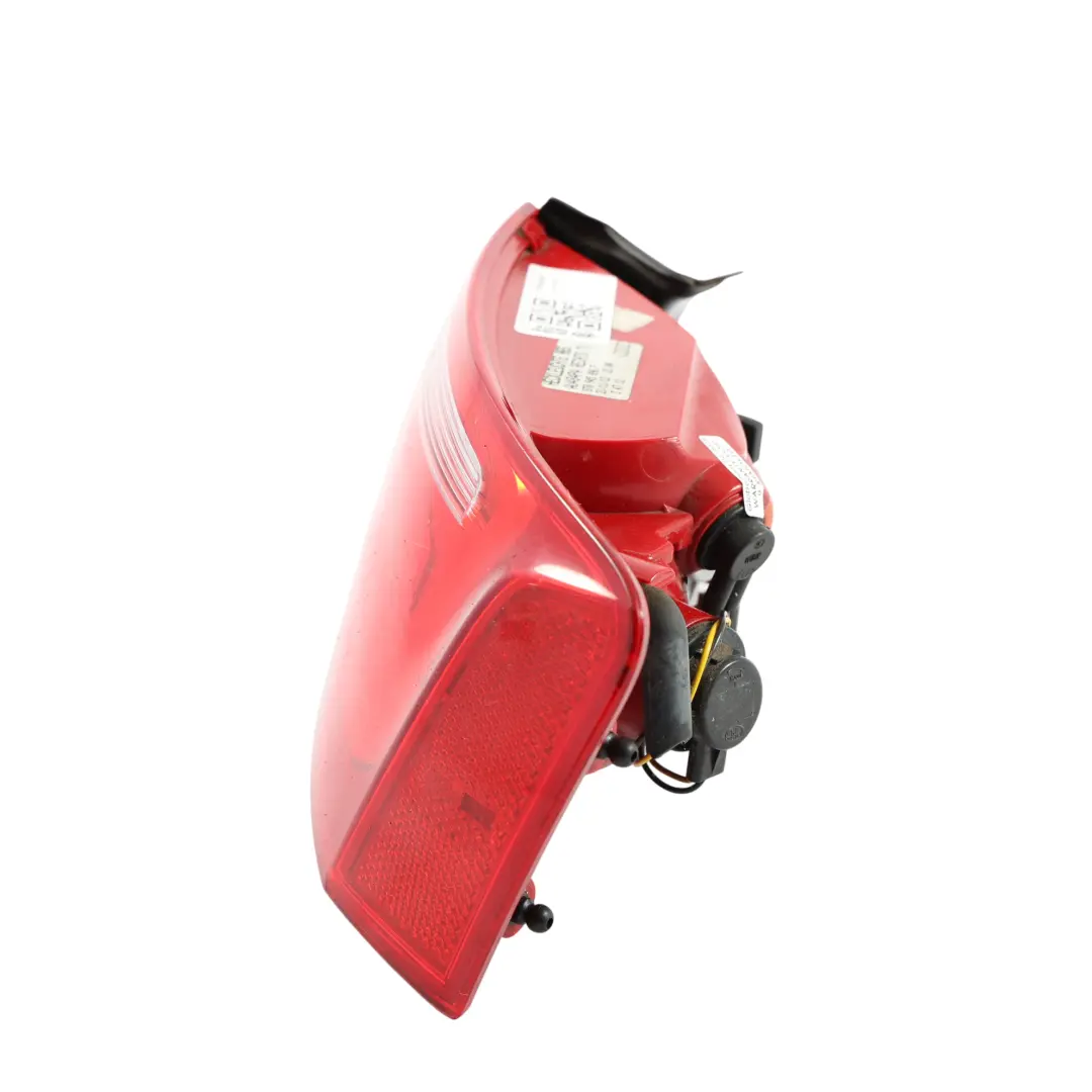 Audi A5 8T Rücklicht Lampe Rechts Außen 8T0945096 - SKU 8T0945096F - Teilenummer 8T0945096F