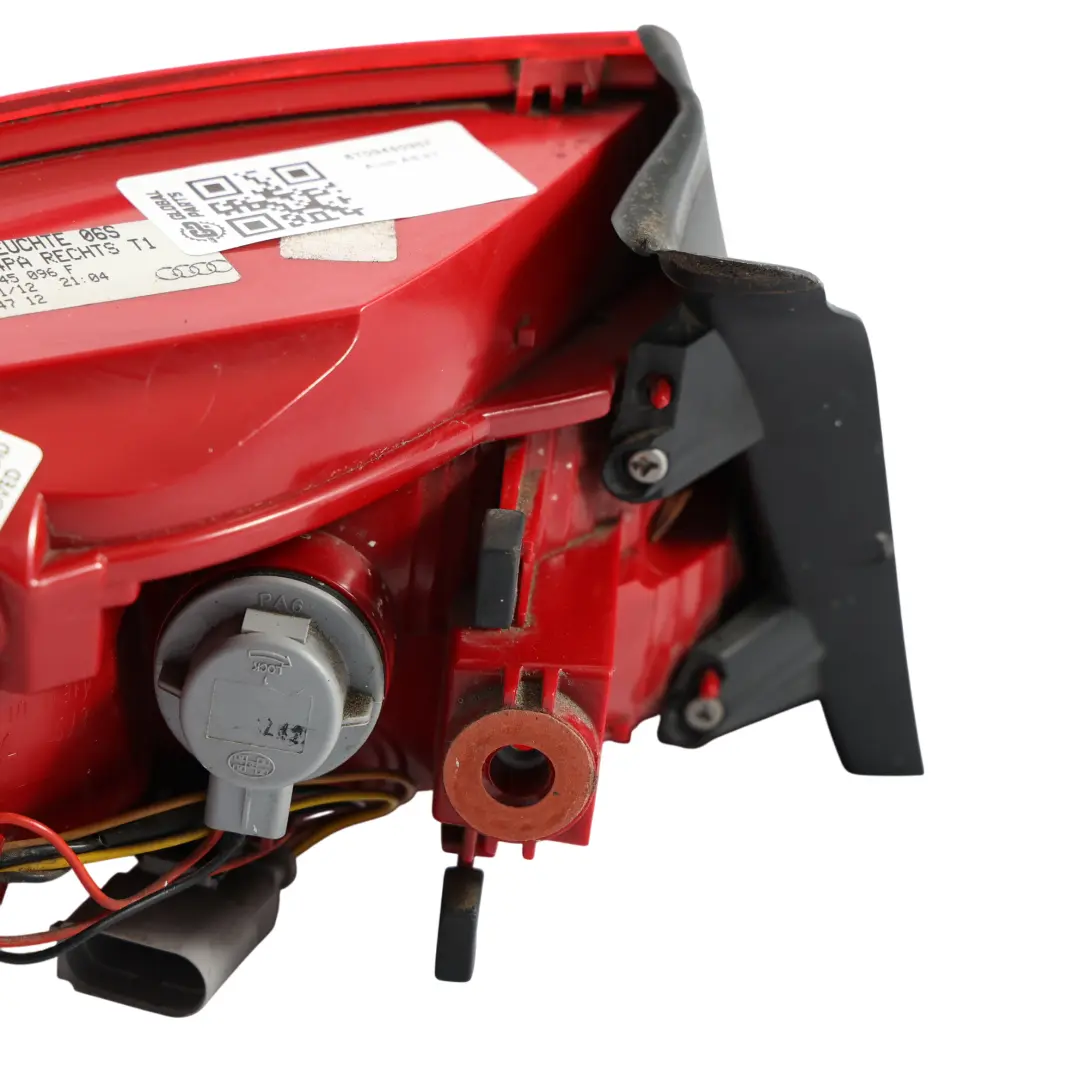 Feu Arrière Droit Extérieur 8T0945096 pour Audi A5 8T à propos du numéro de pièce 8T0945096F Audi A5 8T Feu Arrière Droit Extérieur 8T0945096 - SKU 8T0945096F - Numéro de pièce 8T0945096F