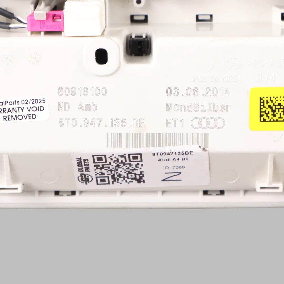 Audi A4 B8 Podsufitka Dach Lampka Do Czytania Panel Oświetlenie - SKU 8T0947135BE - Numer Części 8T0947135BE