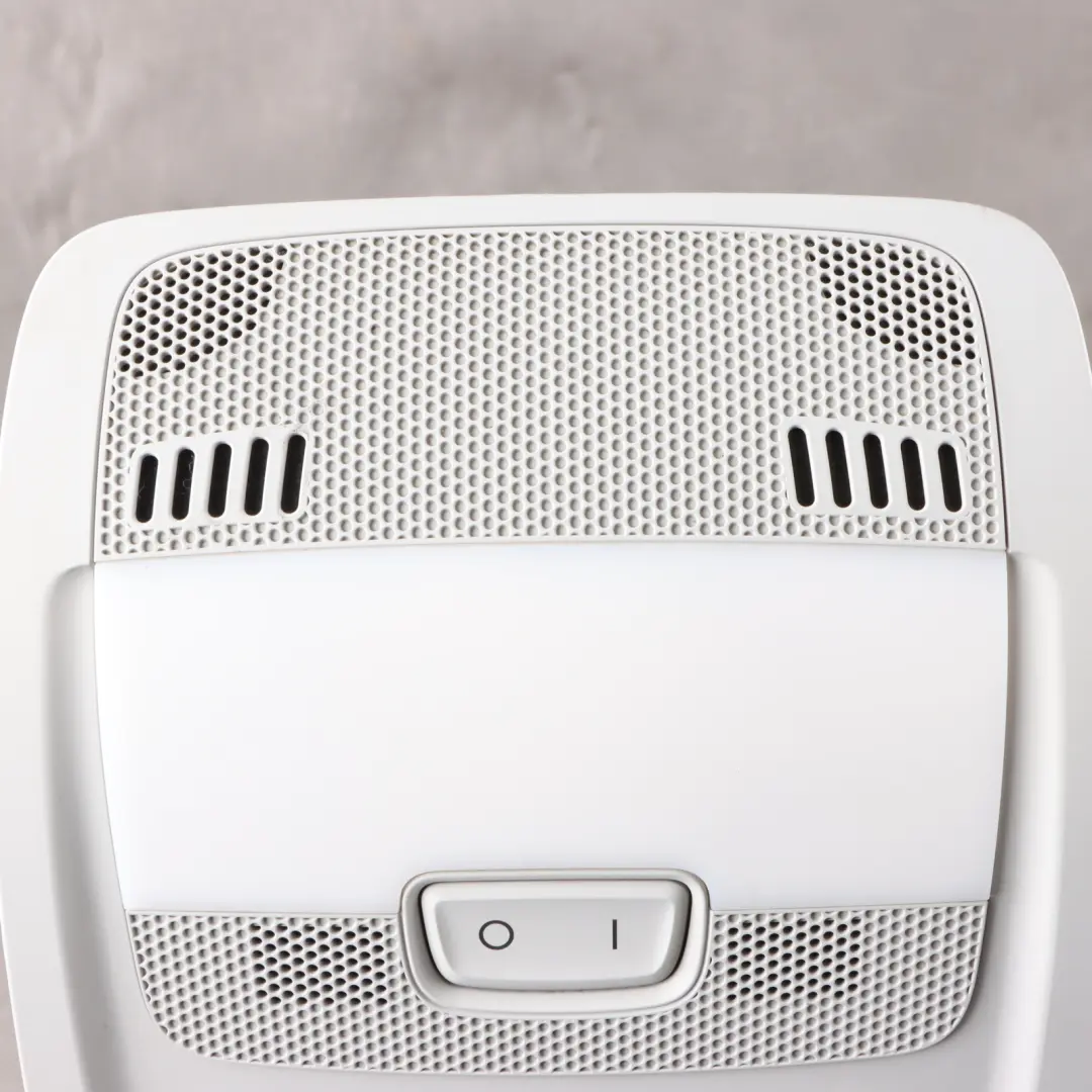 Dachhimmel Höflichkeit Dach Innenraum Leselampe Panel für Audi A4 B8 mit Teilenummer 8T0947135BE Audi A4 B8 Dachhimmel Höflichkeit Dach Innenraum Leselampe Panel - SKU 8T0947135BE - Teilenummer 8T0947135BE