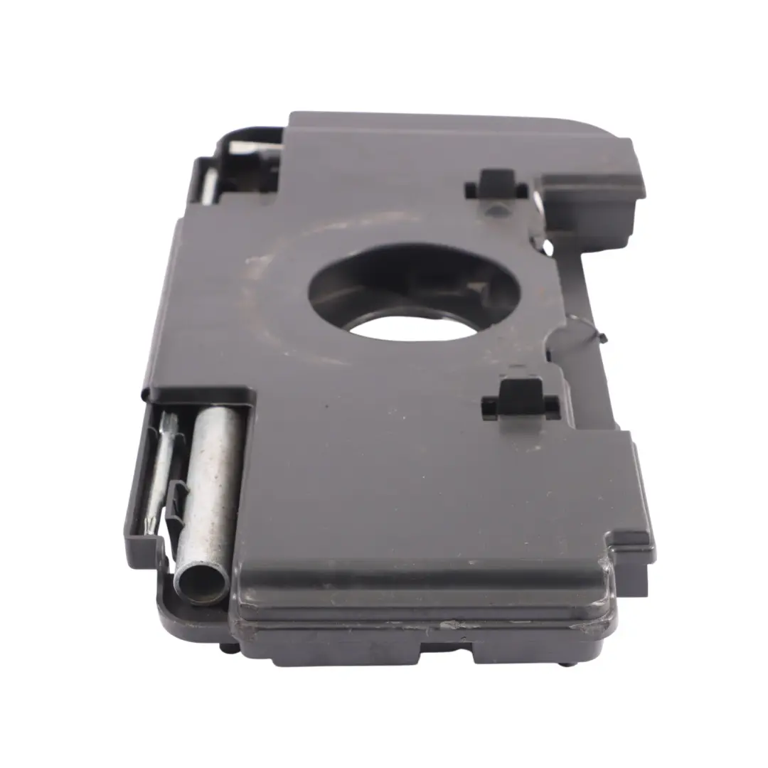 Audi A5 8T Sportback Werk Zeug Kasten Halter Halterung - SKU 8T8813685 - Teilenummer 8T8813685