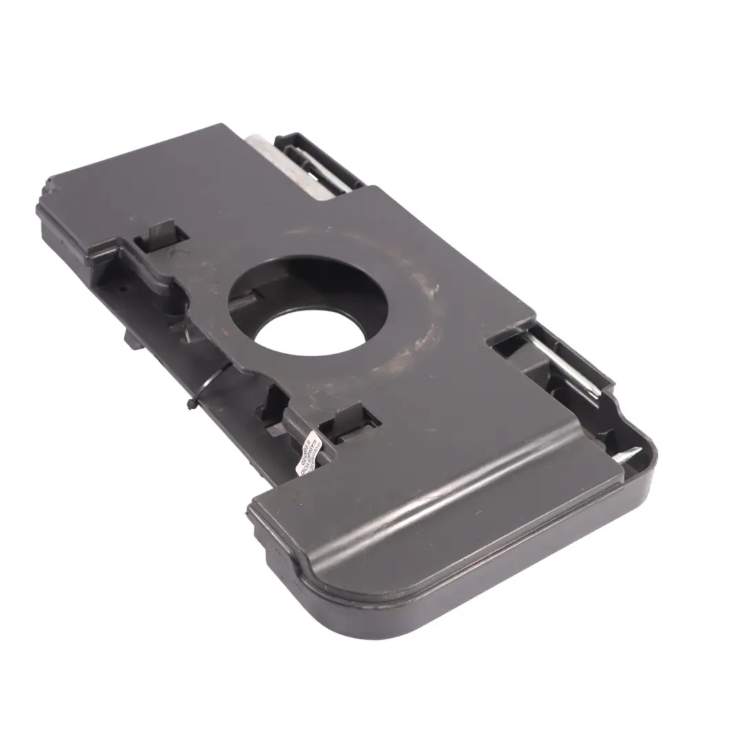 Sportback Werk Zeug Kasten Halter Halterung für Audi A5 8T mit Teilenummer 8T8813685 Audi A5 8T Sportback Werk Zeug Kasten Halter Halterung - SKU 8T8813685 - Teilenummer 8T8813685