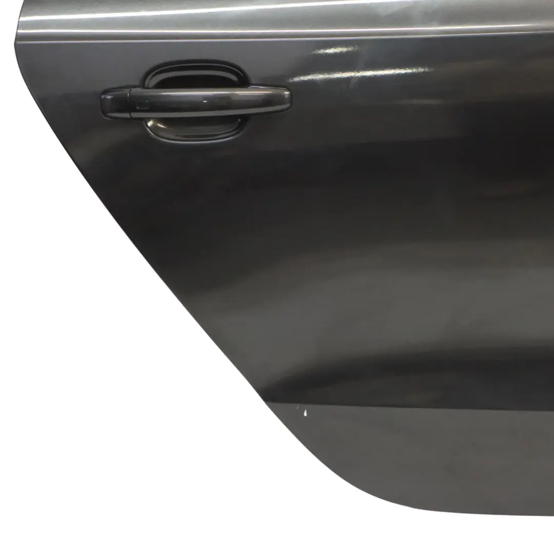 Audi A5 8T Sportback Puerta Trasera Derecha Panel Gris Lava Perla - Z7L - SKU 8T8833052D-LAG - Número de pieza 8T8833052D