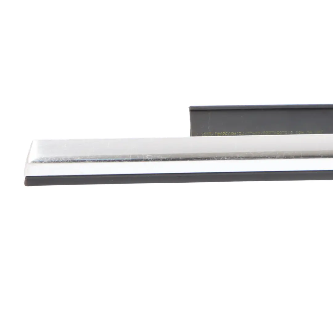 Fenster Vorne Dichtung Dichtungs Streifen Chrom Links für Audi A5 8T mit Teilenummer 8T8853283D Audi A5 8T Fenster Vorne Dichtung Dichtungs Streifen Chrom Links - SKU 8T8853283D - Teilenummer 8T8853283D