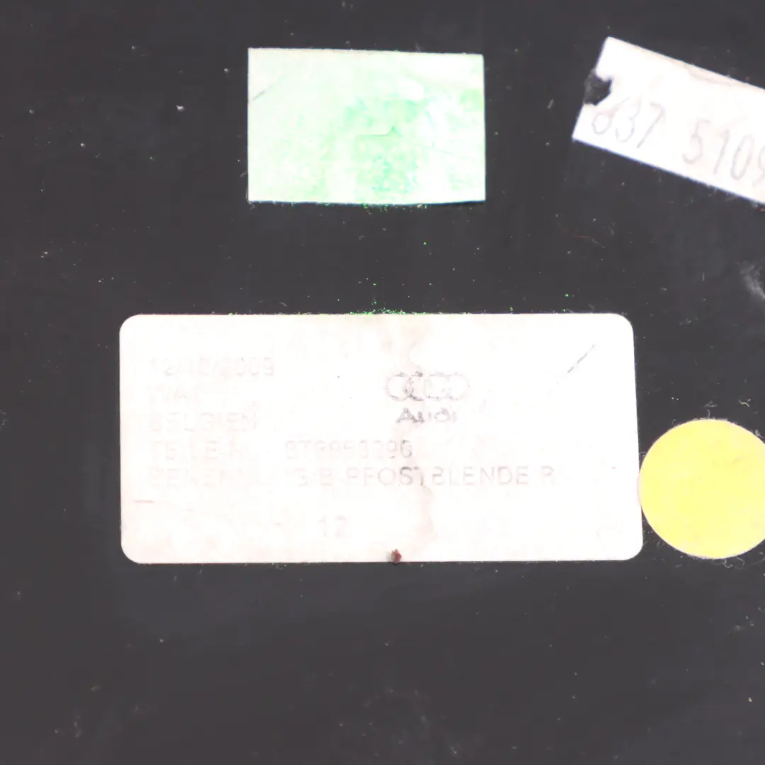 Garniture Extérieure Du Montant B Droit Audi A5 8T Noir Brillant-Y9B pour à propos du numéro de pièce 8T8853290 Garniture Extérieure Du Montant B Droit Audi A5 8T Noir Brillant-Y9B - SKU 8T8853290-BBL - Numéro de pièce 8T8853290