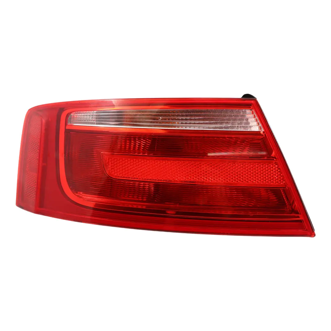 Luz trasera Panel lateral Luz trasera izquierda para Audi A5 8T con número de pieza 8T8945095 Audi A5 8T Luz trasera Panel lateral Luz trasera izquierda - SKU 8T8945095 - Número de pieza 8T8945095