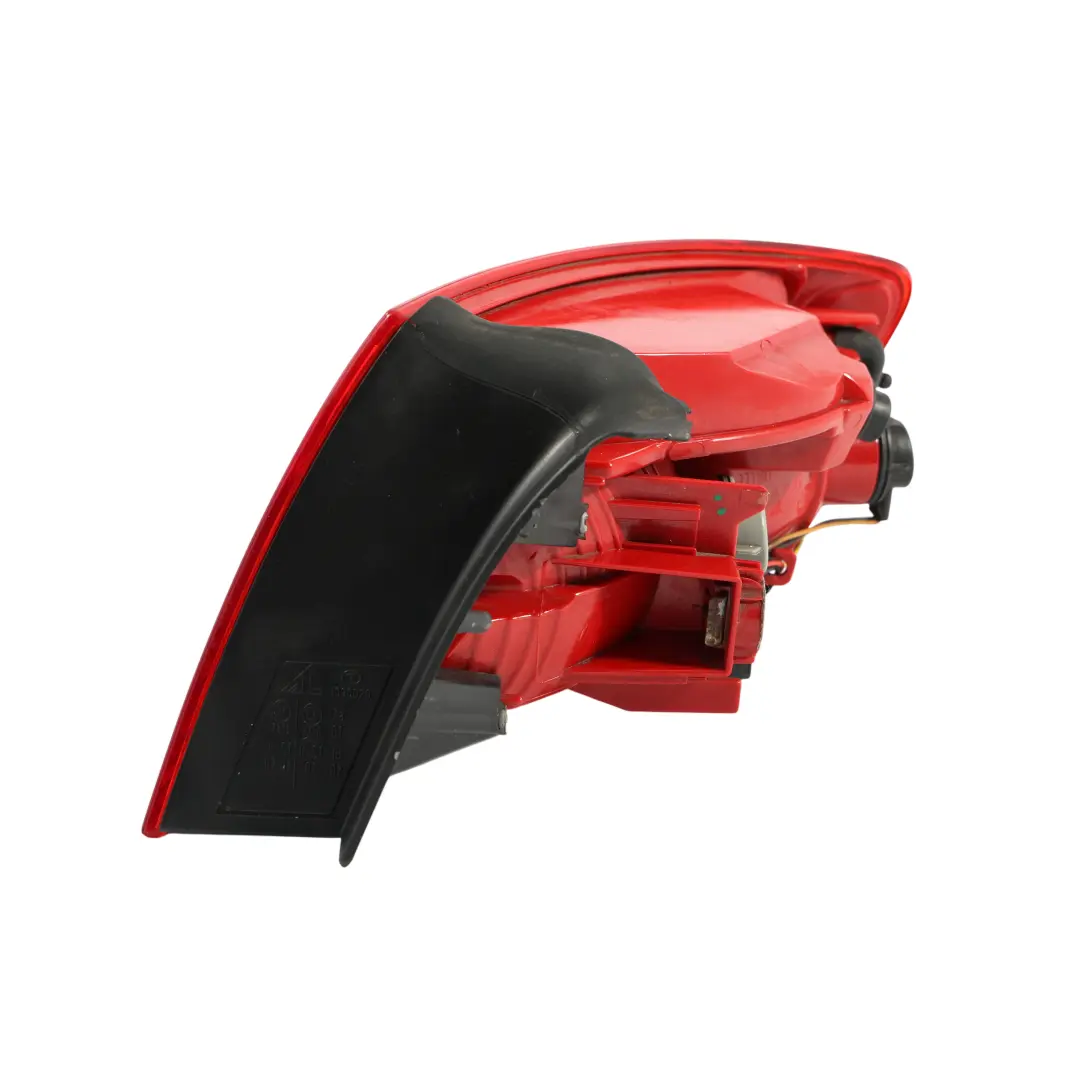Luz trasera Panel lateral Luz trasera izquierda para Audi A5 8T con número de pieza 8T8945095 Audi A5 8T Luz trasera Panel lateral Luz trasera izquierda - SKU 8T8945095 - Número de pieza 8T8945095