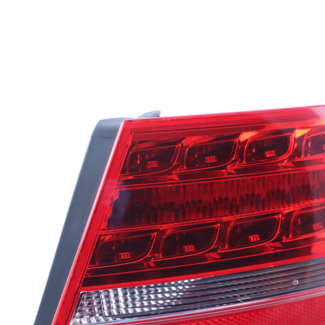 Lampa Tylna Prawy Tył do Audi A5 8T o numerze 8T8945096D Audi A5 8T Lampa Tylna Prawy Tył - SKU 8T8945096D - Numer Części 8T8945096D