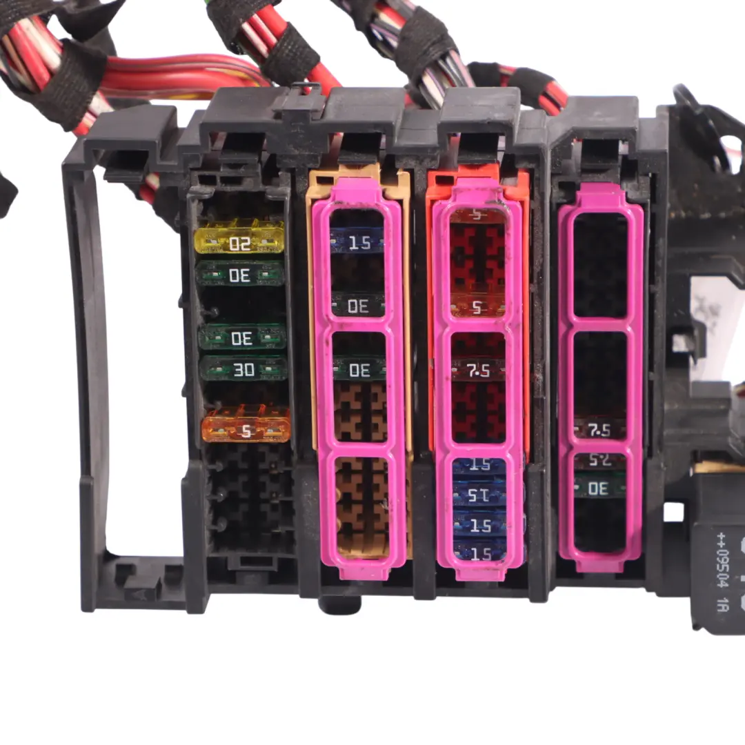 Caja De Fusibles Relé Unidad De Control Módulo para Audi A5 8T con número de pieza 8T8971845 Audi A5 8T Caja De Fusibles Relé Unidad De Control Módulo - SKU 8T8971845 - Número de pieza 8T8971845