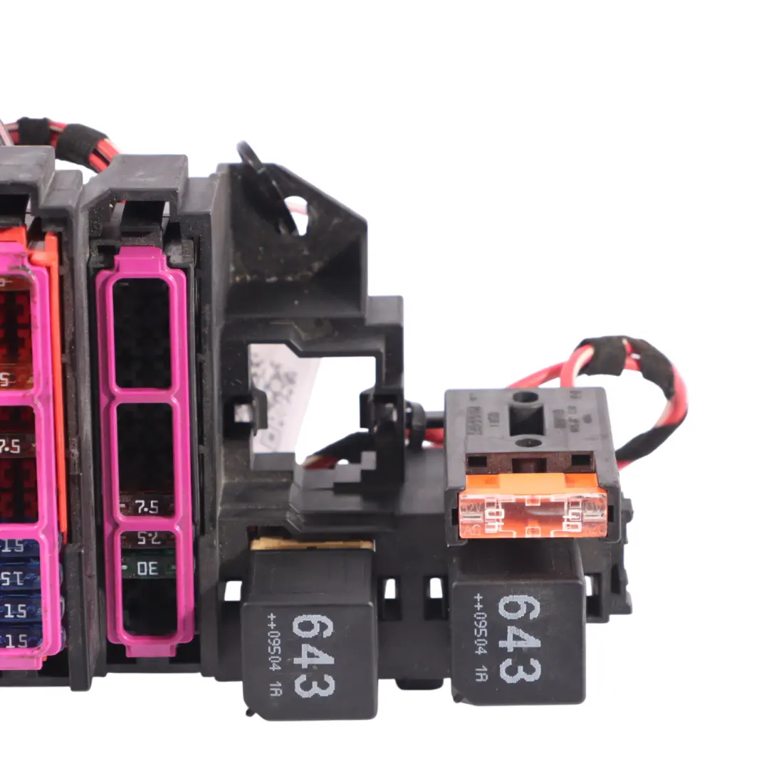 Scatola Dei Fusibili Modulo Unità Di Controllo Relè per Audi A5 8T con numero di parte 8T8971845 Audi A5 8T Scatola Dei Fusibili Modulo Unità Di Controllo Relè - SKU 8T8971845 - Numero di parte 8T8971845