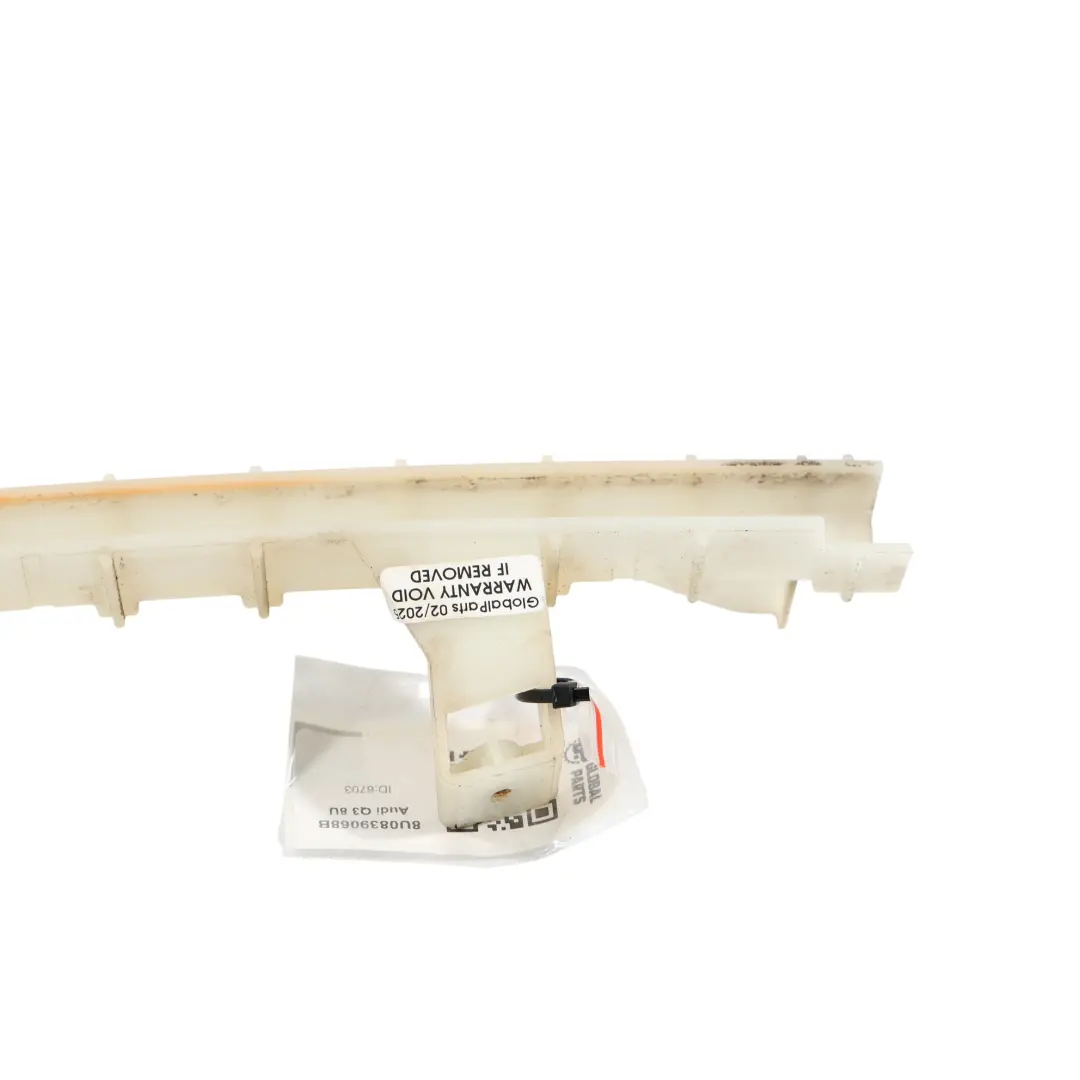 Guida Lunotto Posteriore Destra Regolatore Supporto per Audi Q3 8U con numero di parte 8U0839068B Audi Q3 8U Guida Lunotto Posteriore Destra Regolatore Supporto - SKU 8U0839068B - Numero di parte 8U0839068B