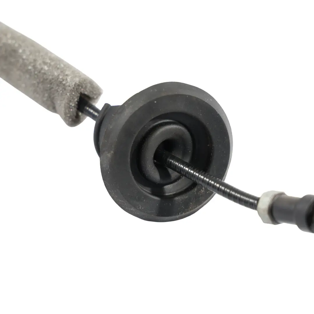 Linka Cięgno Klamki Drzwi Lewy Prawy Tył do Audi Q3 8U o numerze 8U0839085 Audi Q3 8U Linka Cięgno Klamki Drzwi Lewy Prawy Tył - SKU 8U0839085 - Numer Części 8U0839085