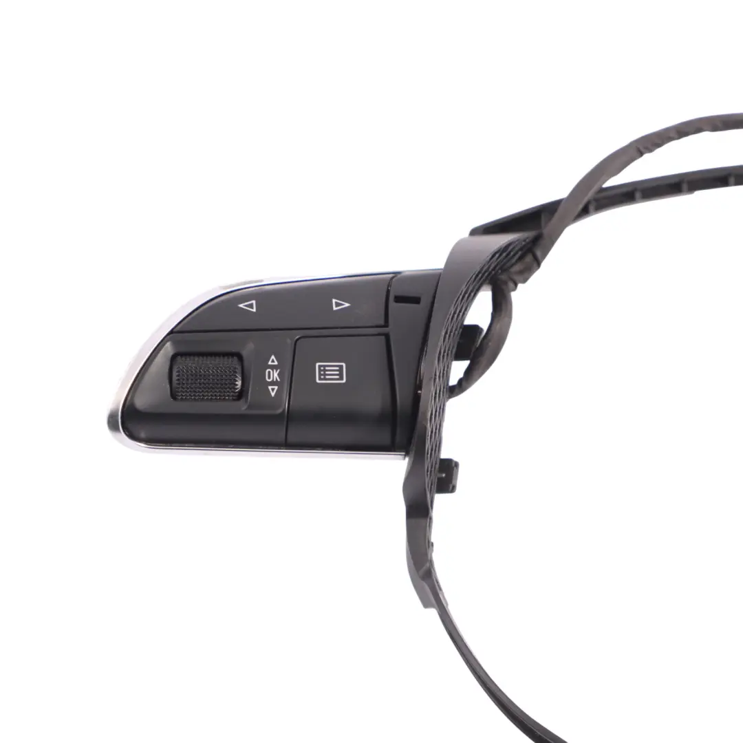 Audi A3 8V Set Di Pulsanti Di Controllo Multifunzione Del Volante - SKU 8U0951523 - Numero di parte 8U0951523