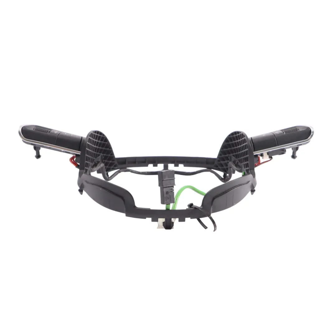 Multifunzione Interruttore Pulsante Set per Audi Q3 8U Volante con numero di parte 8U0951523E Audi Q3 8U Volante Multifunzione Interruttore Pulsante Set - SKU 8U0951523E - Numero di parte 8U0951523E