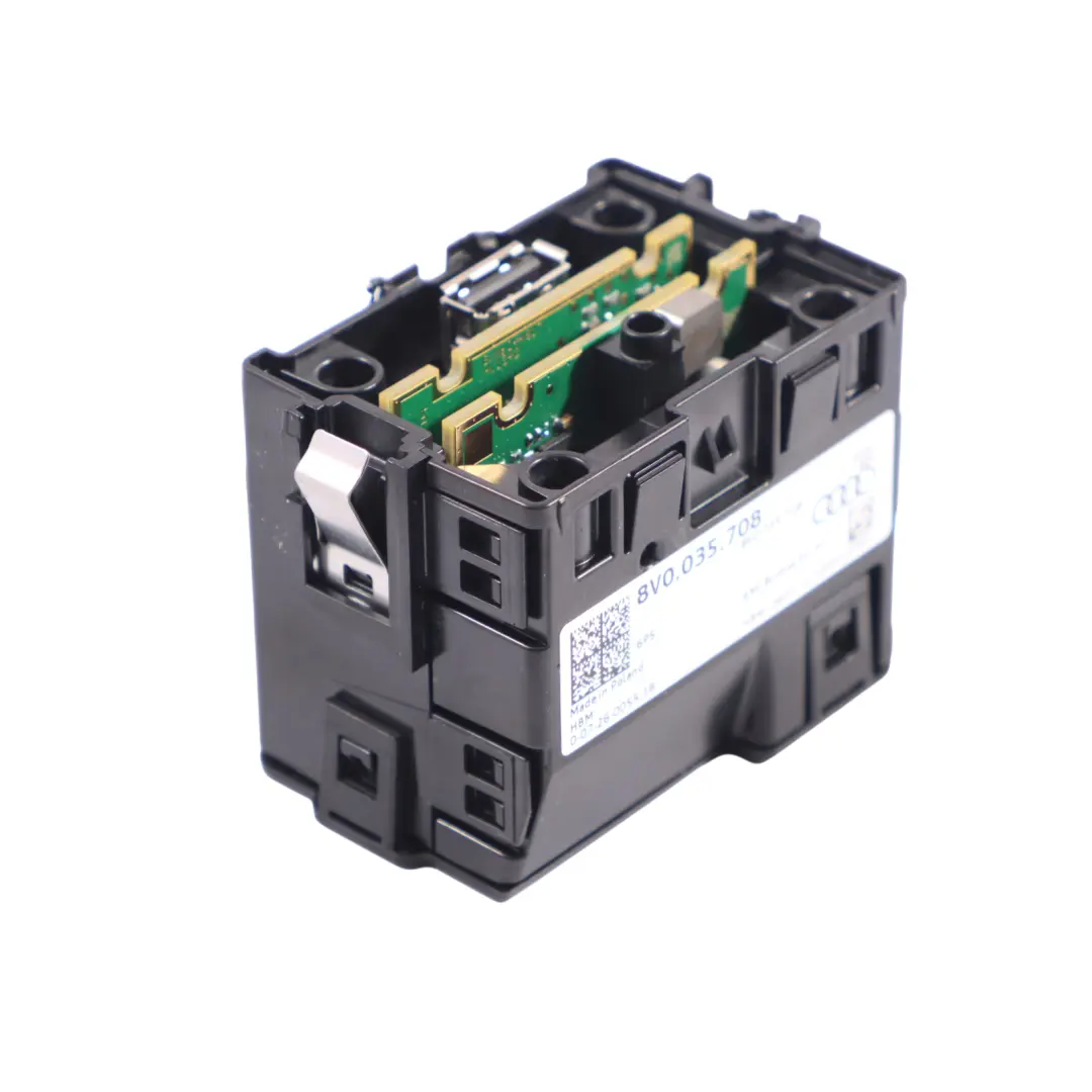 Port USB Type-C Prise AUX Connexion D'Entrée pour Audi Q2 GA à propos du numéro de pièce 8V0035708 Audi Q2 GA Port USB Type-C Prise AUX Connexion D'Entrée - SKU 8V0035708 - Numéro de pièce 8V0035708