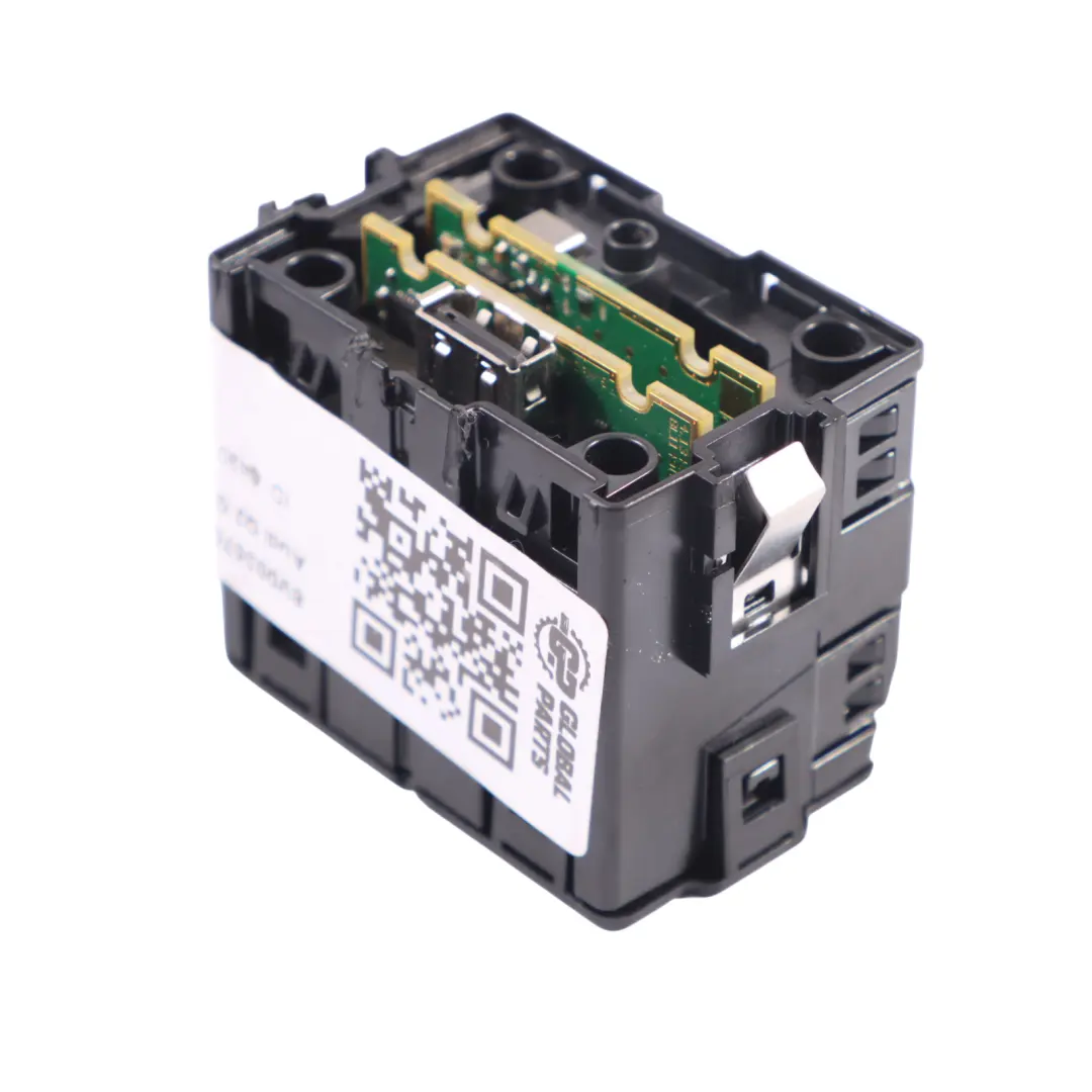Audi Q2 GA Porta USB Tipo-C Presa AUX Connessione Ingresso - SKU 8V0035708 - Numero di parte 8V0035708