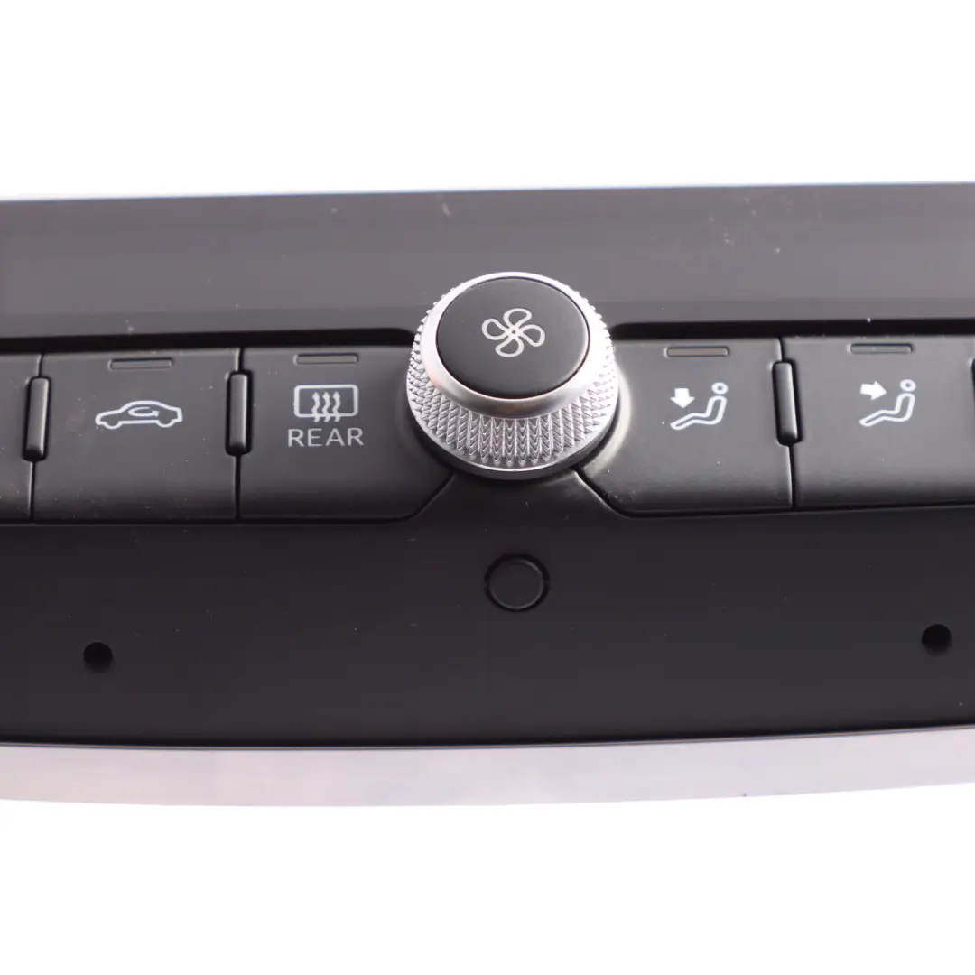 Audi A3 8V Panel Sterowania Klimatyzacją A/C Ogrzewaniem - SKU 8V0820043M - Numer Części 8V0820043M