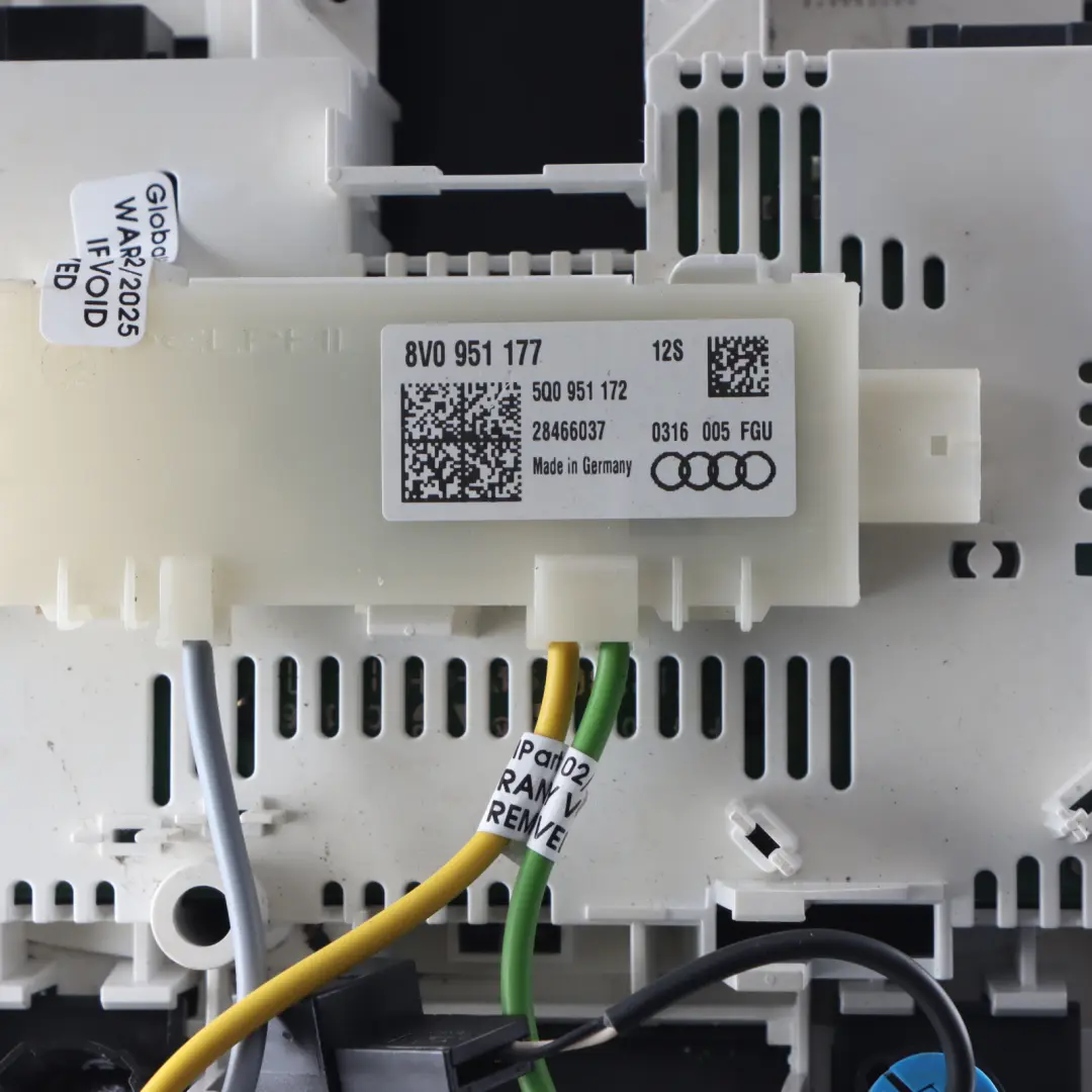 Front Roof Light Interior Reading Lamp Switch Panel to Audi A3 8V with Part number 8V0951177 Audi A3 8V Front Roof Light Interior Reading Lamp Switch Panel - SKU 8V0951177 - Part number 8V0951177