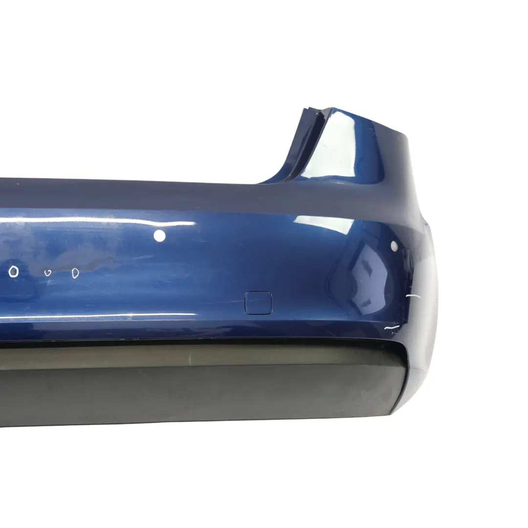 Zderzak Tylny Scuba Blue Niebieski Metallic - X5Q do Audi A3 8V Hatchback o numerze 8V3807067A Audi A3 8V Hatchback Zderzak Tylny Scuba Blue Niebieski Metallic - X5Q - SKU 8V3807067A-SCU - Numer Części 8V3807067A