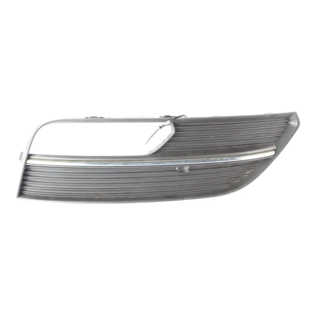 Audi A3 8V Copertura Anteriore Destra Griglia Supporto Staffa - SKU 8V3807682A - Numero di parte 8V3807682A