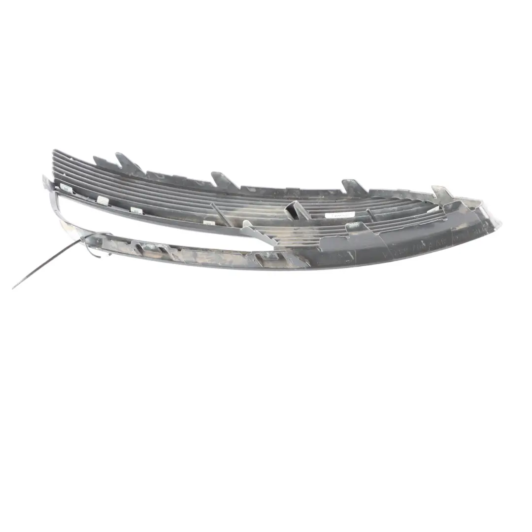 Support De Calandre Pour Pare Chocs Avant Droit pour Audi A3 8V à propos du numéro de pièce 8V3807682A Audi A3 8V Support De Calandre Pour Pare Chocs Avant Droit - SKU 8V3807682A - Numéro de pièce 8V3807682A