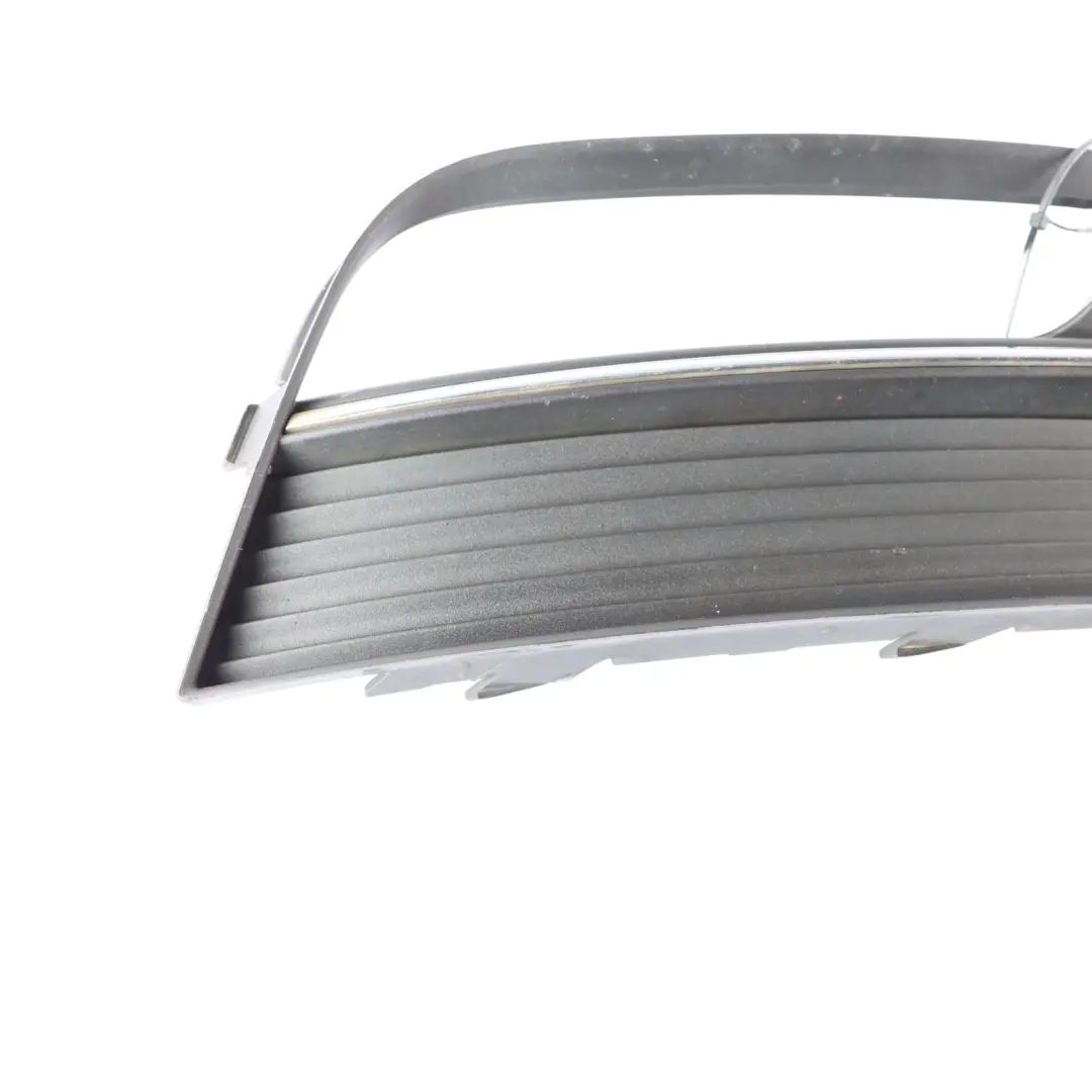 Parachoques Delantero Derecho Rejilla Soporte De Montaje para Audi A3 8V con número de pieza 8V3807682A Audi A3 8V Parachoques Delantero Derecho Rejilla Soporte De Montaje - SKU 8V3807682A - Número de pieza 8V3807682A