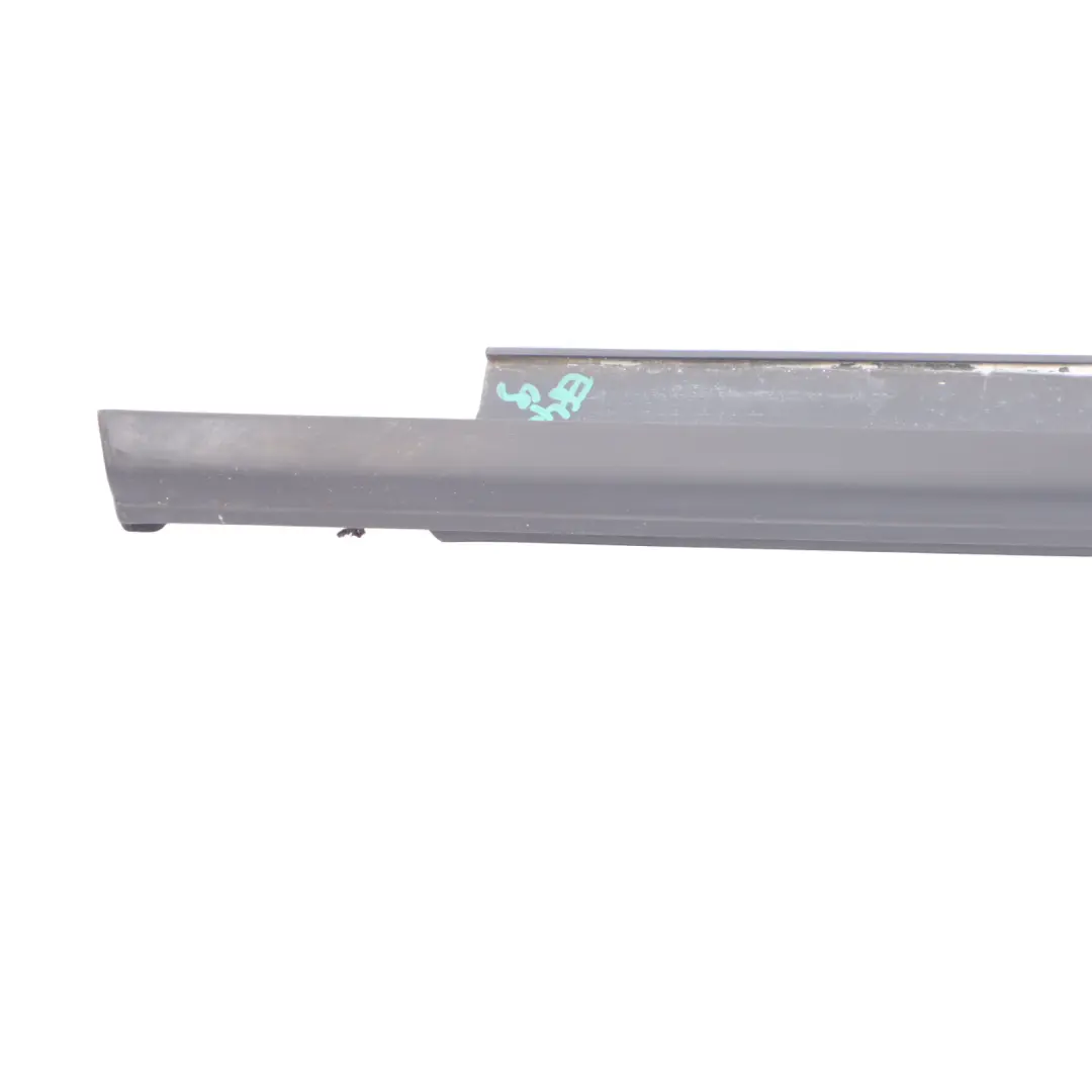 Joint Bande Étanchéité Porte Avant Gauche pour Audi A3 8V à propos du numéro de pièce 8V3837477 Audi A3 8V Joint Bande Étanchéité Porte Avant Gauche - SKU 8V3837477 - Numéro de pièce 8V3837477